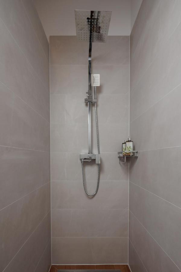 Terra 5 Deluxe Apartment On The Ground Floor With Private Parking Ριέκα Εξωτερικό φωτογραφία